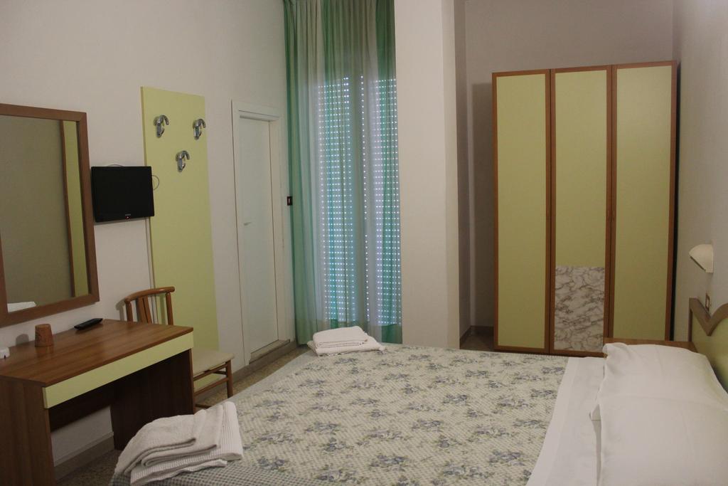 Hotel Santini Rimini Bagian luar foto