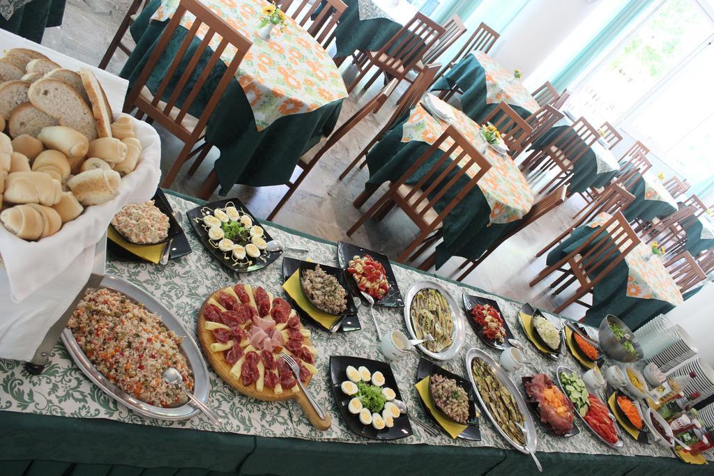 Hotel Santini Rimini Bagian luar foto